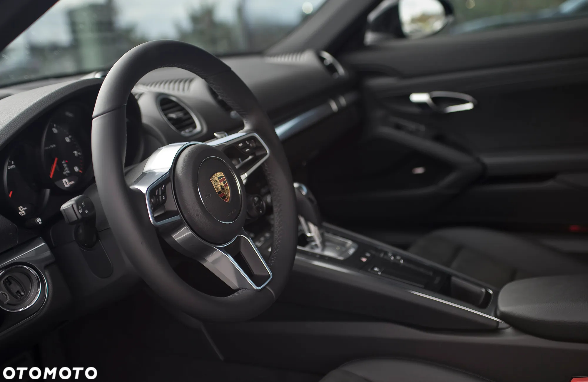 Porsche 718 Cayman - 3