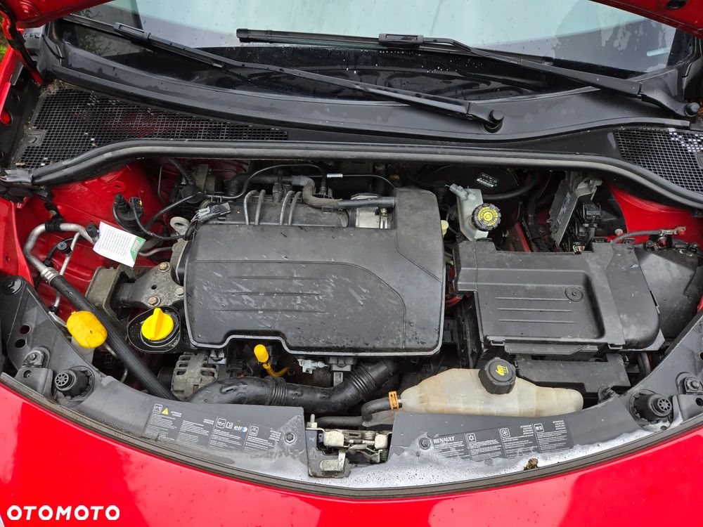 Renault Clio 1.2 16V 75 Yahoo - 16