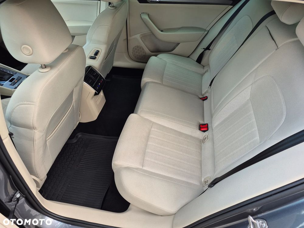 Skoda Superb 2.0 TDI SCR Style DSG - 7