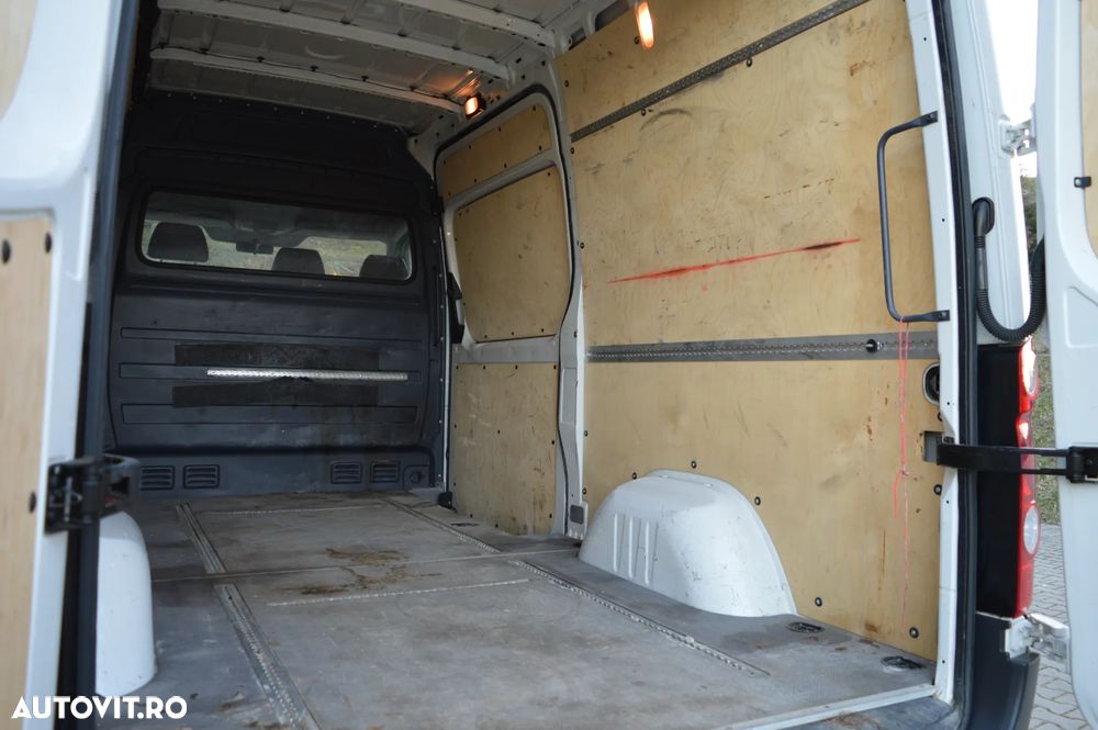 Volkswagen CRAFTER - 20