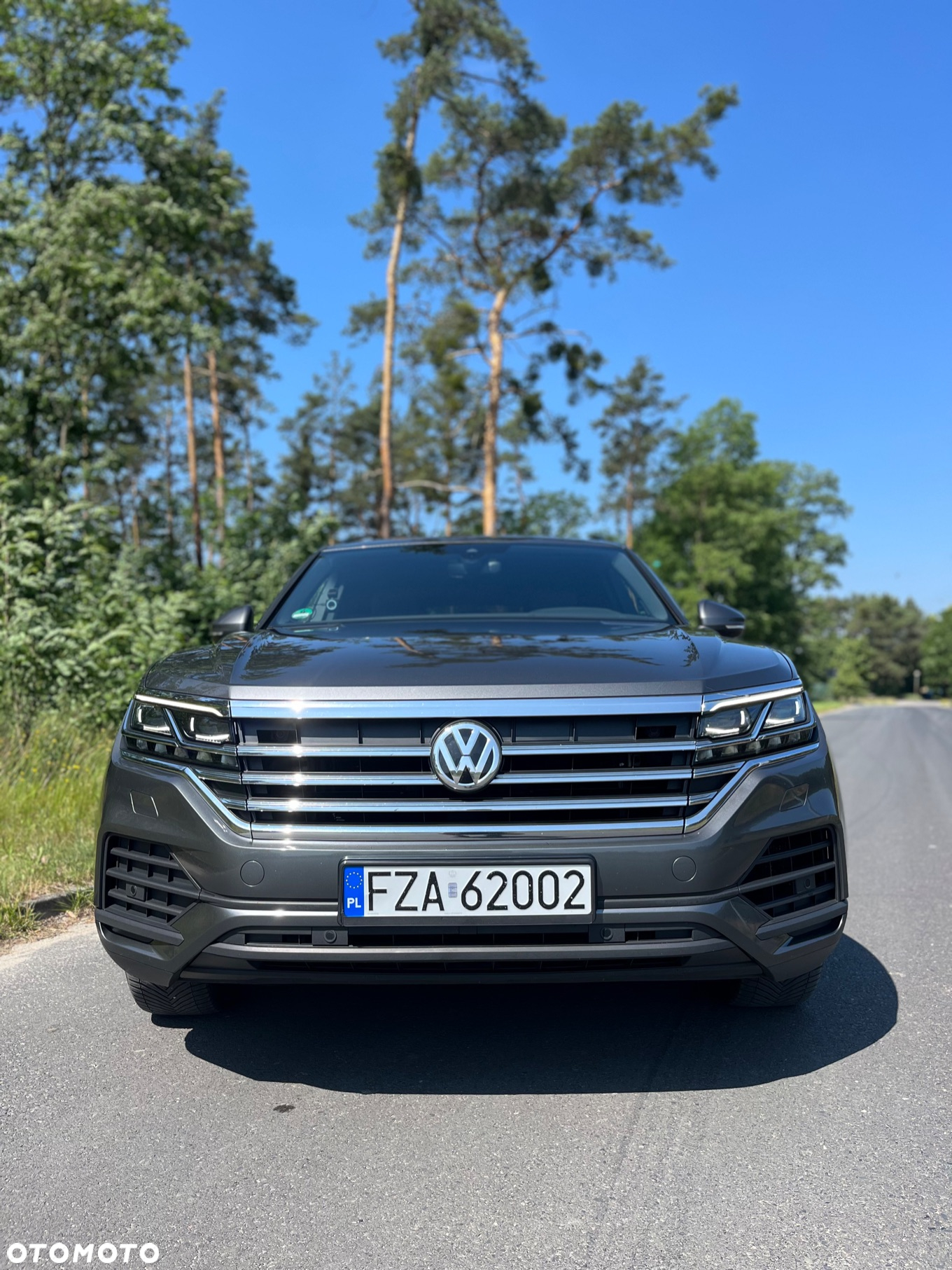 Volkswagen Touareg - 2