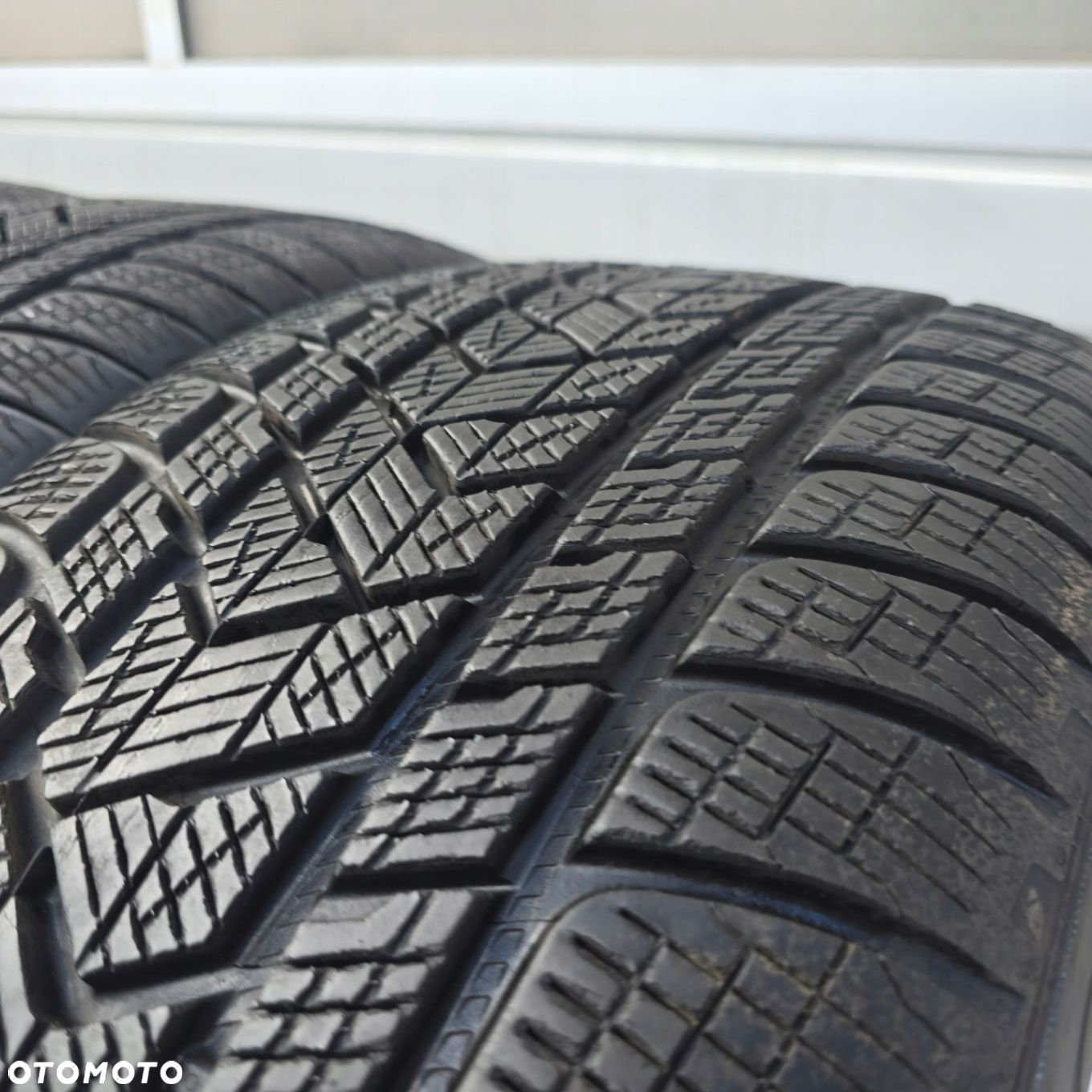 BMW X7 G07 M-PAKIET 21 5X112 9.5J ET36 23R 285/45R21 113V ZIMA 4X - 12