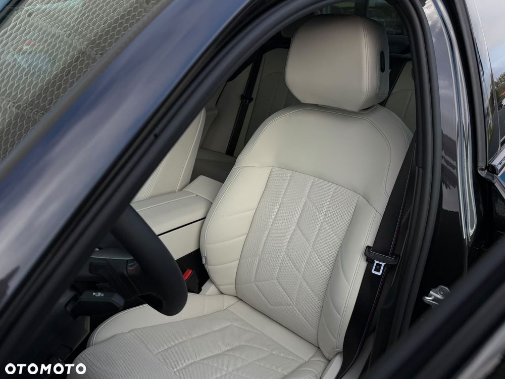 BMW i5 83.9kWh M60 xDrive - 19