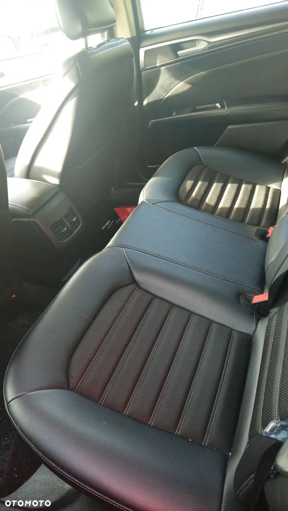 Ford Fusion 2.0 EcoBoost Titanium - 7