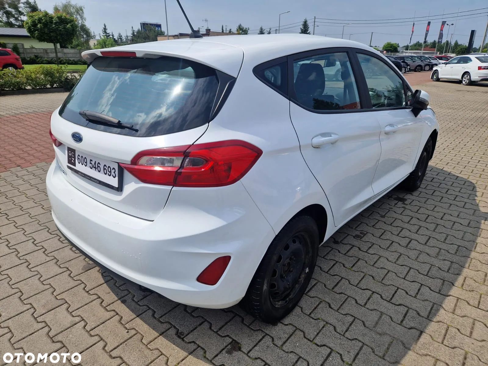 Ford Fiesta 1.1 Trend ASS - 1
