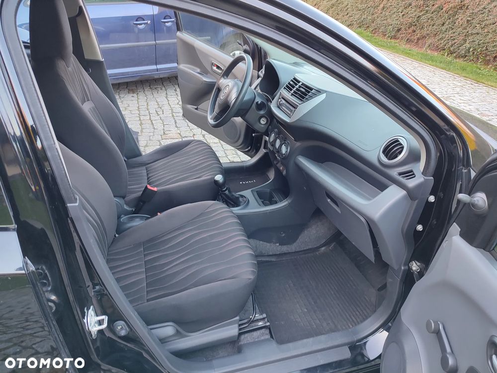 Nissan Pixo - 10