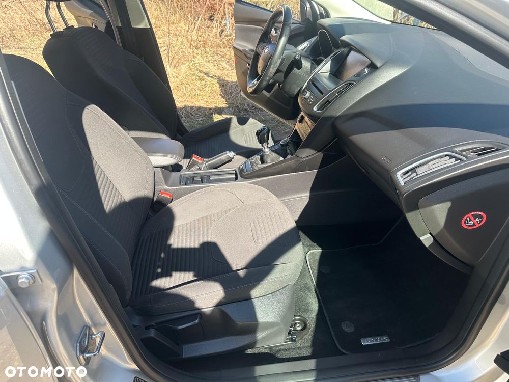 Ford Focus 1.6 TDCi DPF Start-Stopp-System Titanium - 15