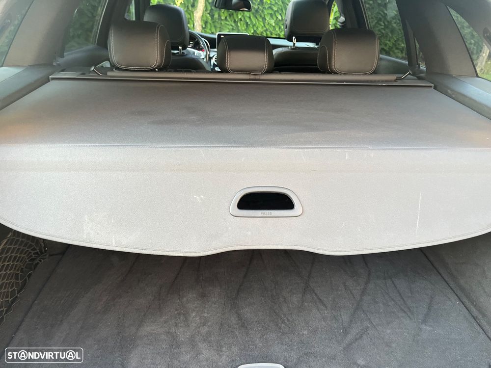 Mercedes-Benz C 300 h AMG Line - 21