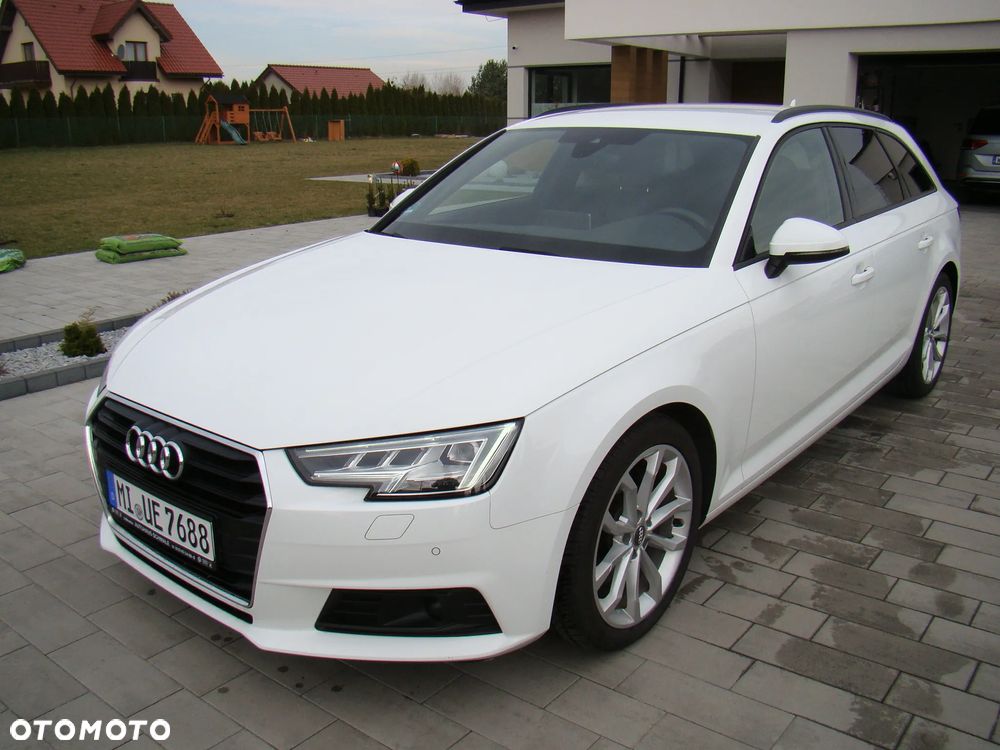 Audi A4 Avant 35 TDI S tronic design - 4