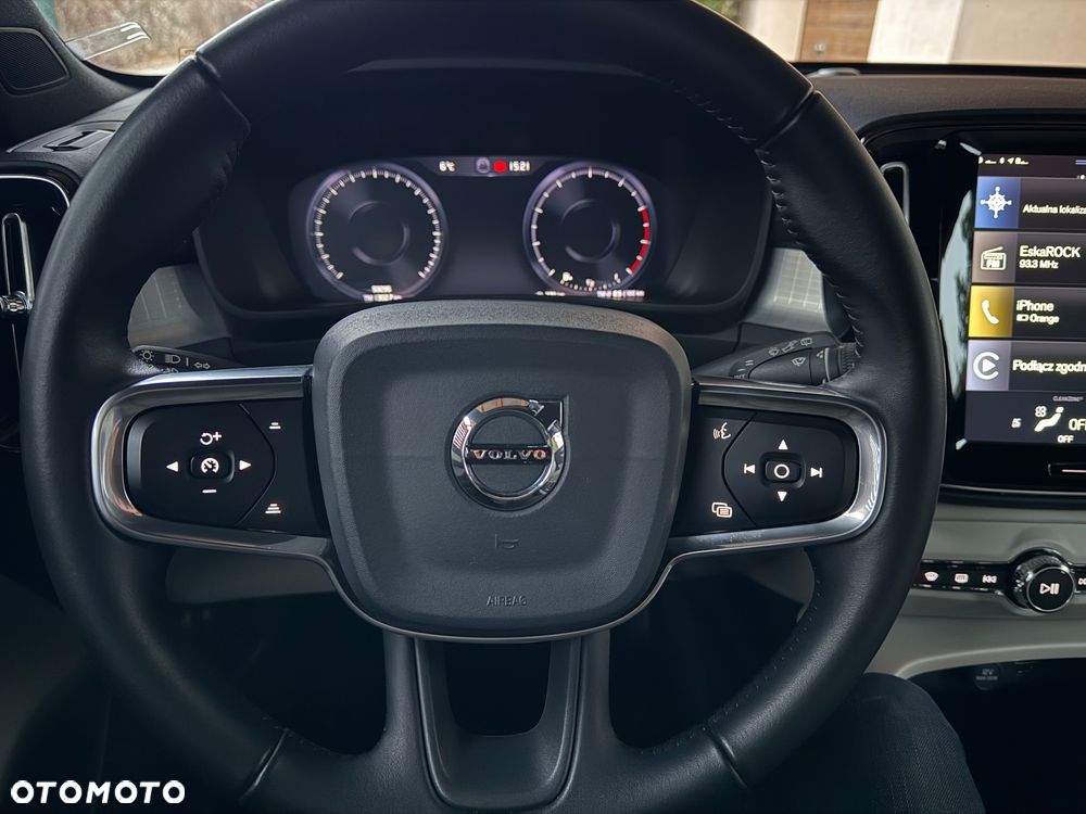 Volvo XC 40 T3 Momentum Pro - 20