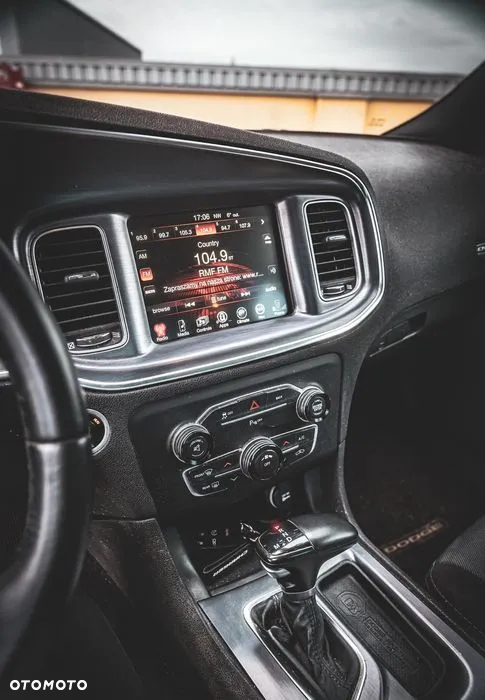 Dodge Charger 3.6 GT - 12
