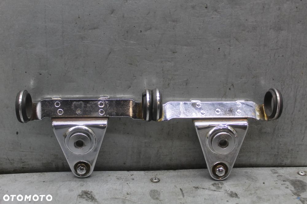 Suzuki GN 125 Mocowanie lampy przód uchwyt stelaż - 2