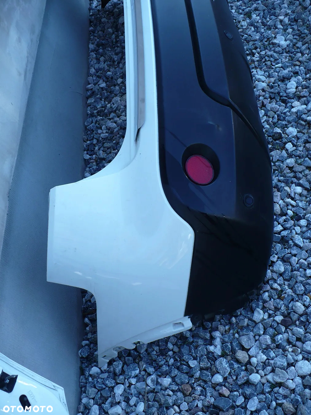 QASHQAI J10 ZDERZAK TYL CZARNY-Z11 BIALY-326 EU. - 10