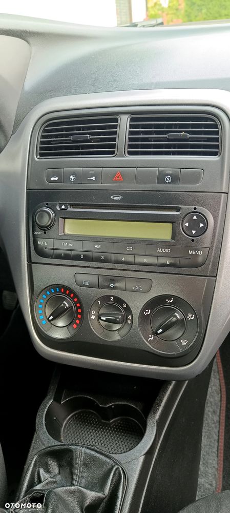 Fiat Grande Punto - 8