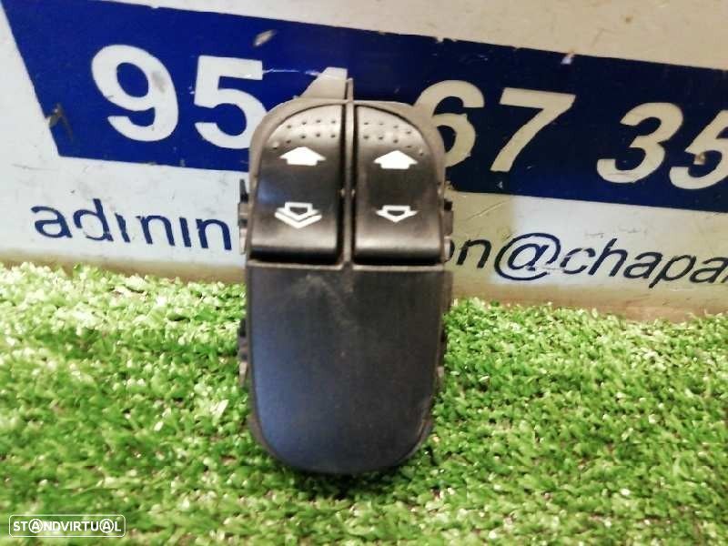 COMANDO ELEVADOR DE VIDRO FRONTAL DIREITO FORD FOCUS 2002 - - 3