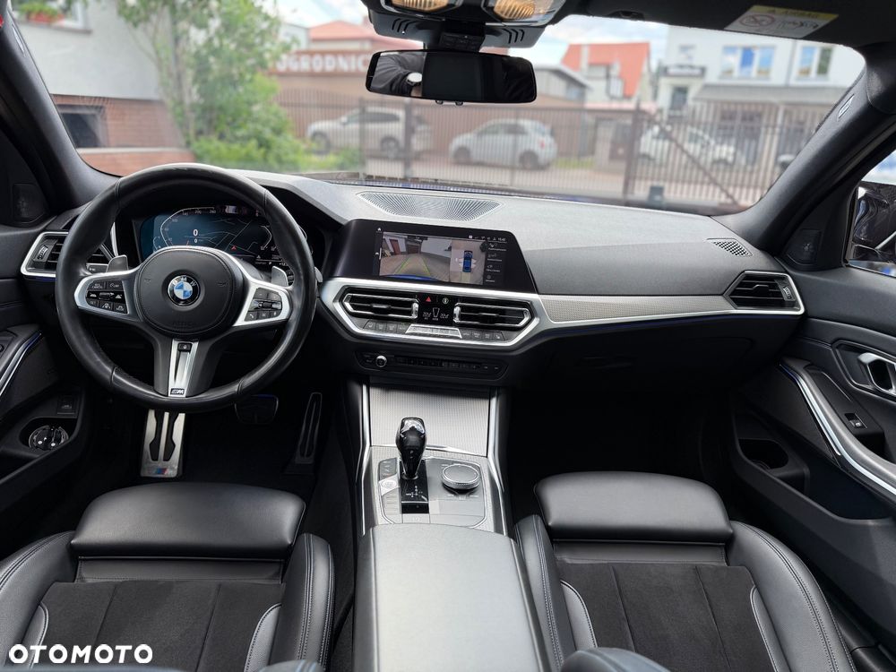 BMW Seria 3 320d xDrive M Sport - 21