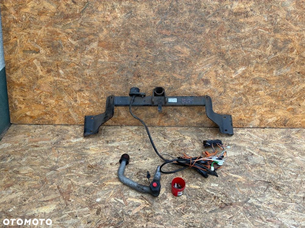 Kia Ceed 2 II HB HAK HOLOWNICZY Tabliczka kuła moduł wiązka kluczyk A2281ADE00