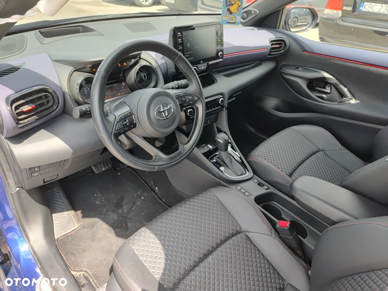Toyota Yaris - 30