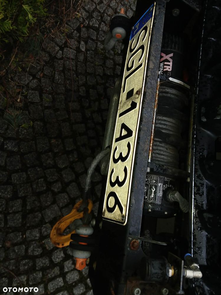 Toyota Land Cruiser - 16