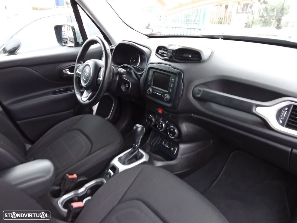 Jeep Renegade 1.6 MJD Limited DCT - 30