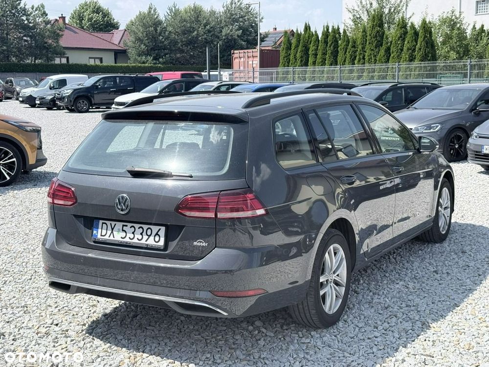 Volkswagen Golf 1.6 TDI SCR DSG Comfortline - 9