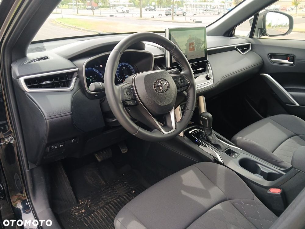 Toyota Corolla Cross - 17