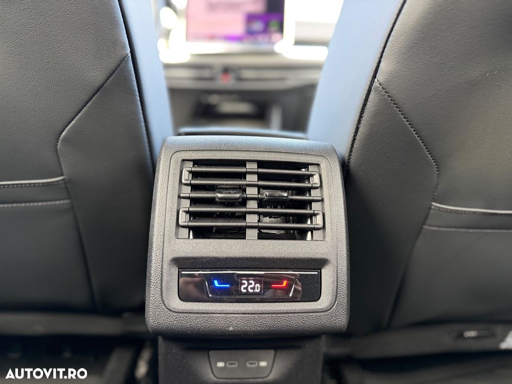 Volkswagen Golf 1.5 TSI eHybrid DSG PHEV Style - 11