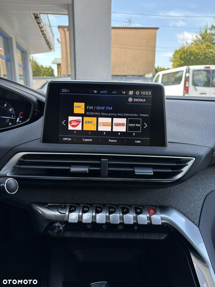 Peugeot 3008 - 22