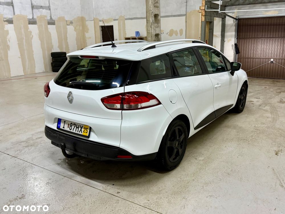 Renault Clio - 11