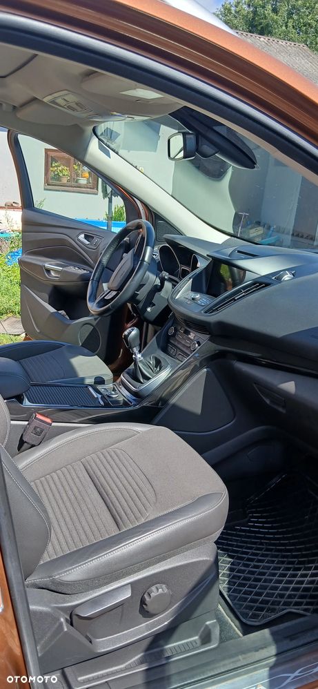 Ford Kuga - 8