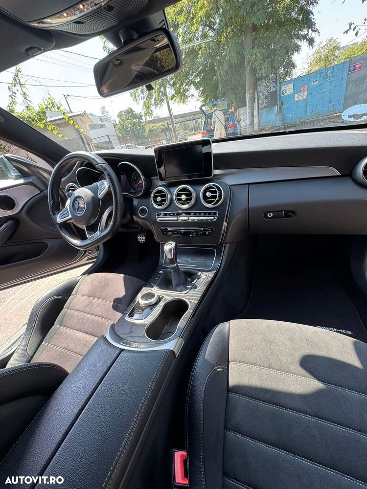 Mercedes-Benz C 200 Coupe - 6
