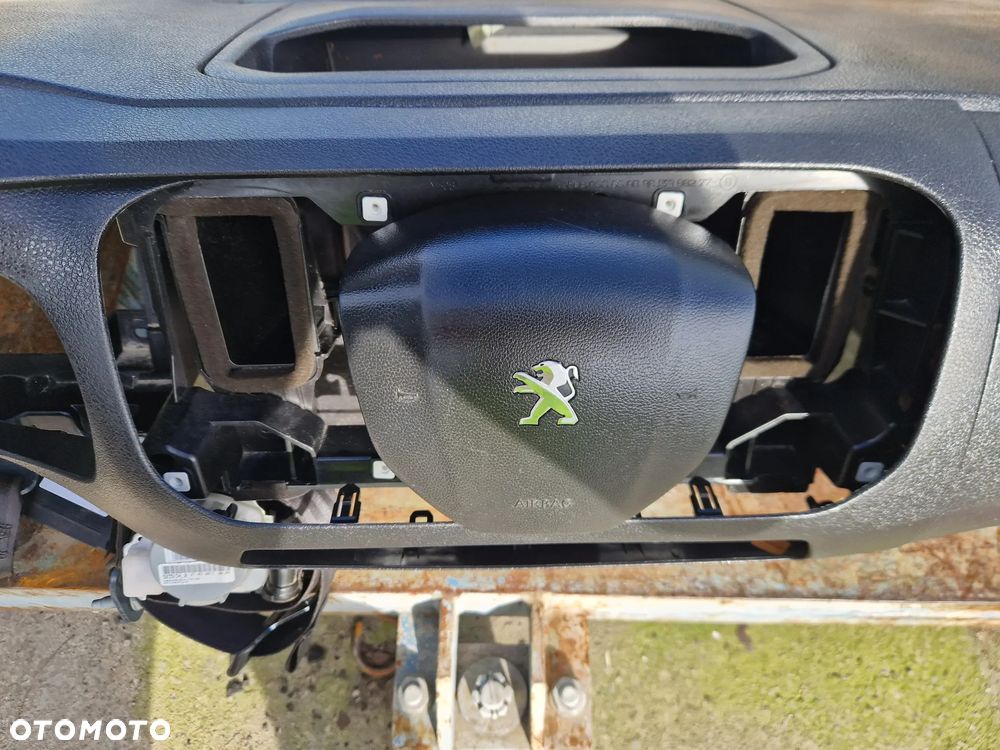 Sprzedam kompletny przód do peugota Experta 2019 - 12