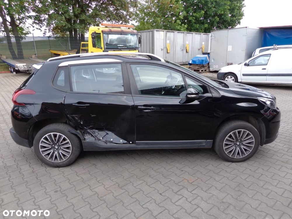 Peugeot 2008 - 6