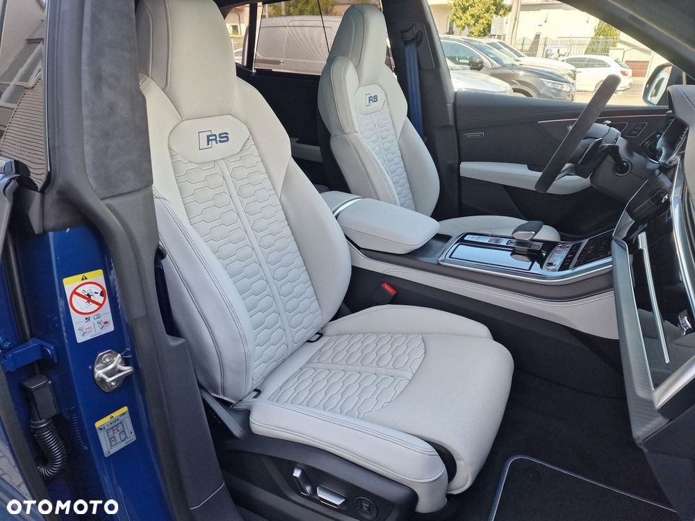 Audi RS Q8 - 16