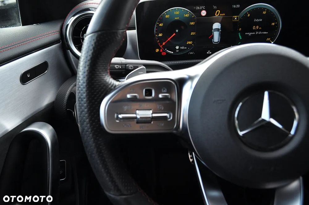 Mercedes-Benz CLA 200 AMG Line 7G-DCT - 27