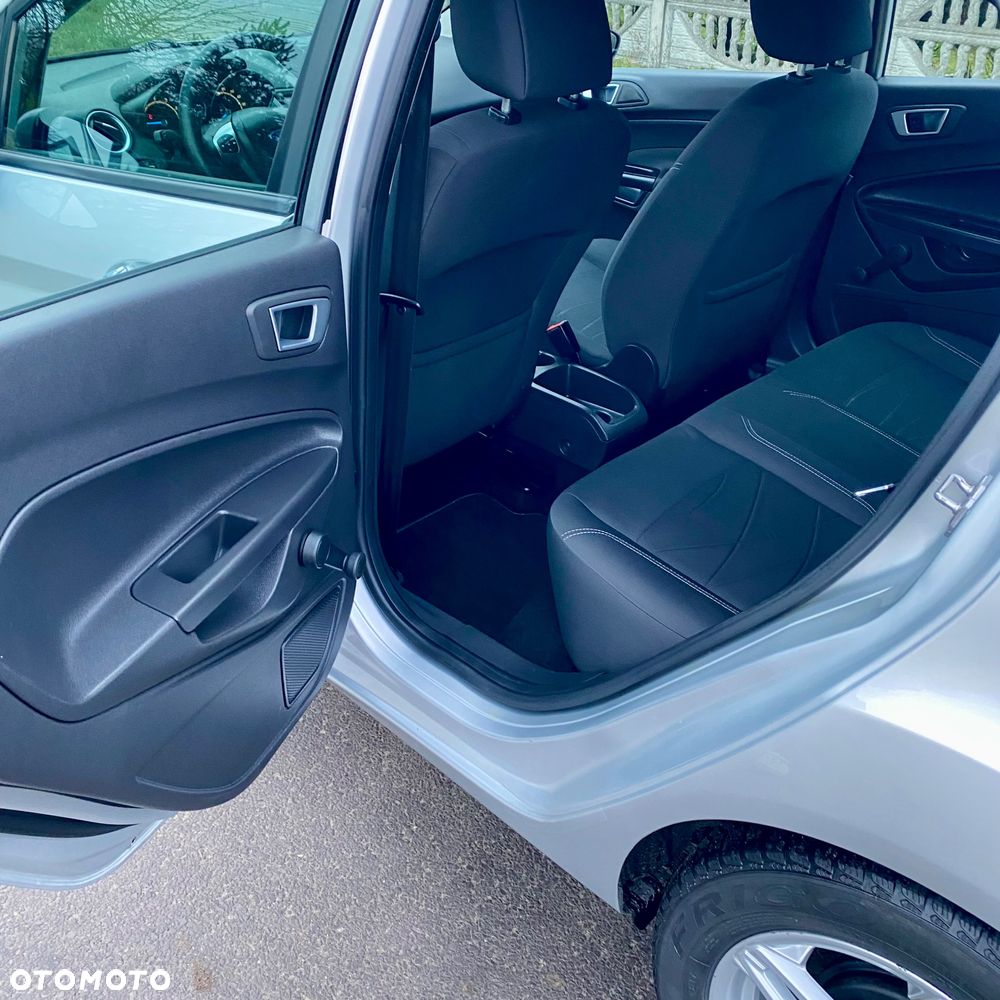 Ford Fiesta 1.25 Titanium - 24