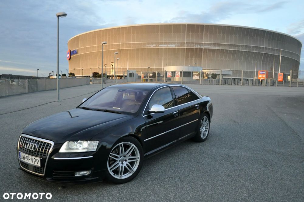 Audi A8 - 24