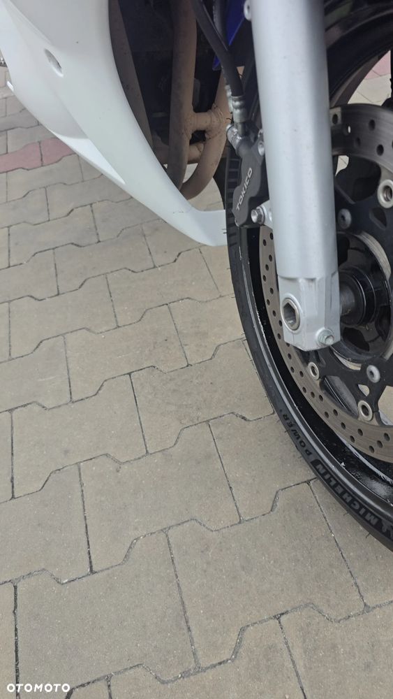 Suzuki GSX - 10
