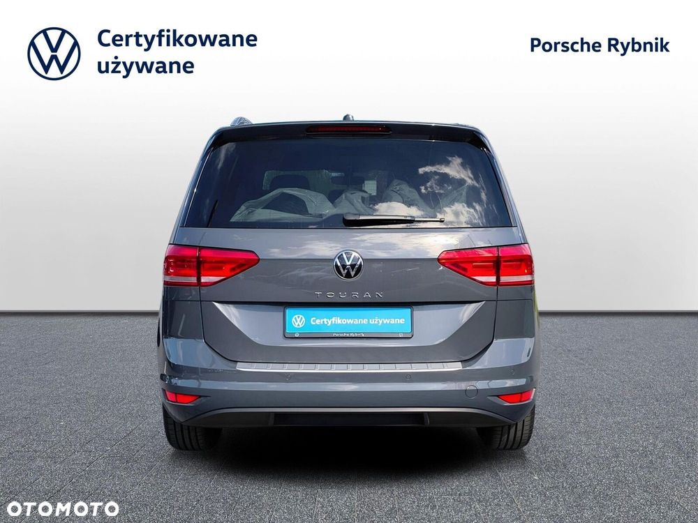 Volkswagen Touran - 5