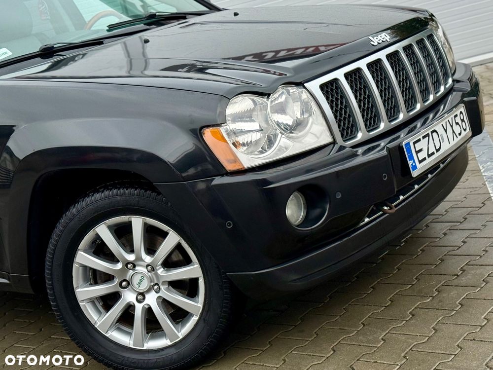 Jeep Grand Cherokee - 23
