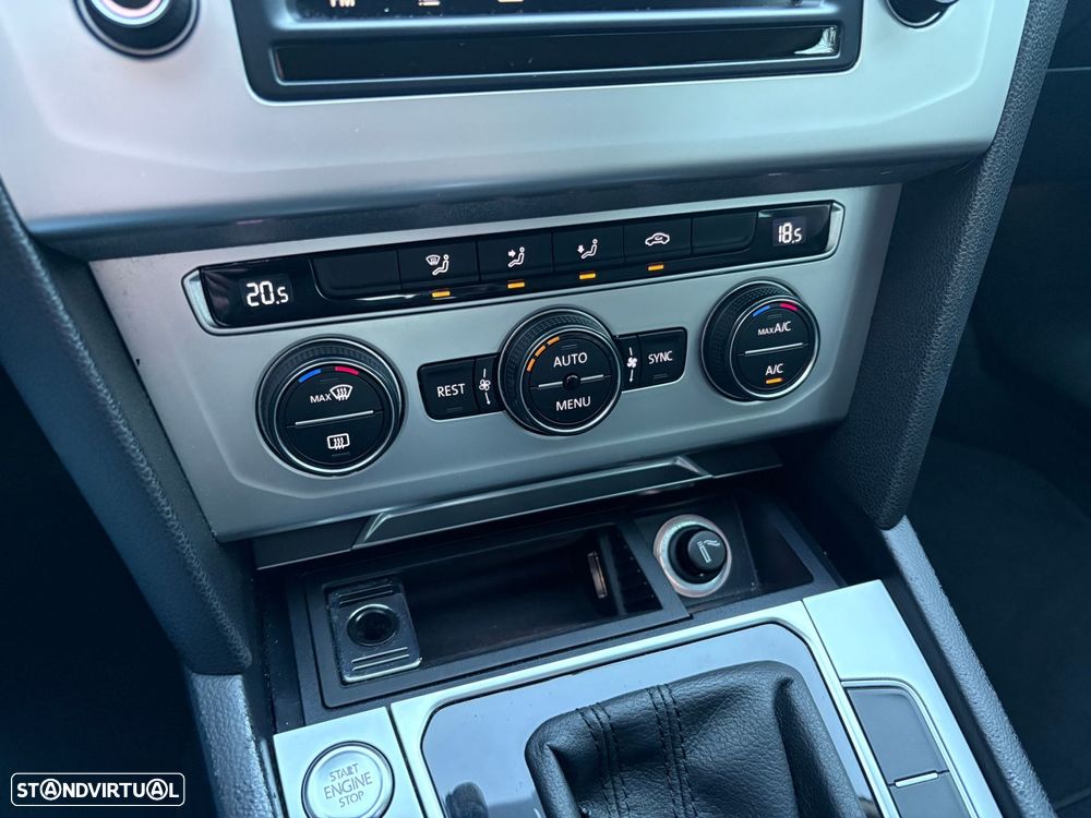 VW Passat 2.0 TDI Confortline DSG - 49