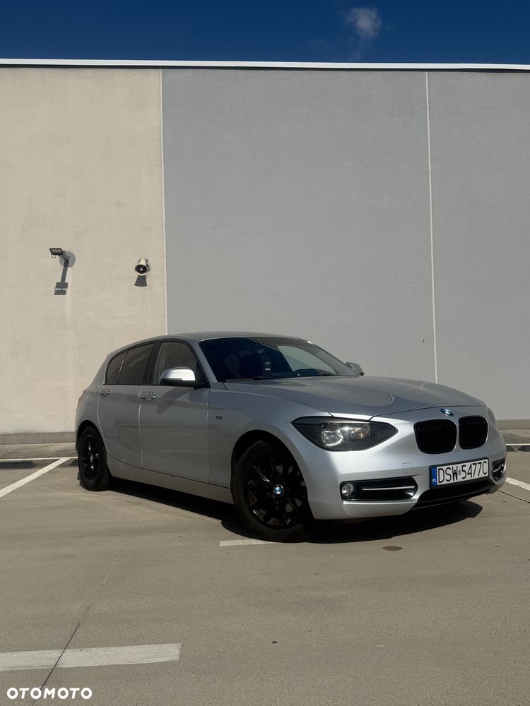 BMW Seria 1 118d Sport Line - 3