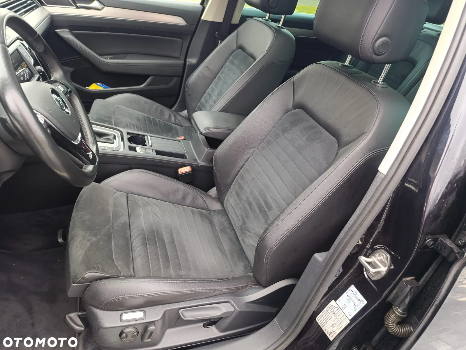 Volkswagen Passat 2.0 TDI 4Mot Elegance DSG - 15