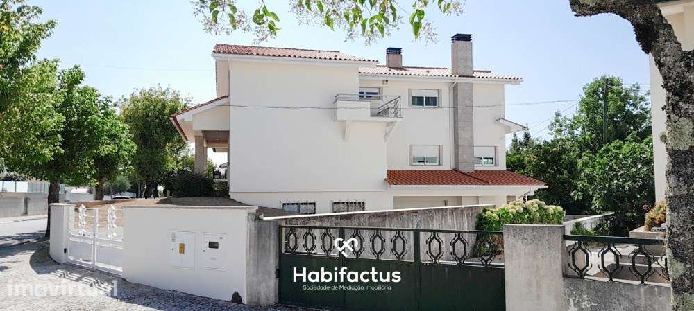 Moradia Isolada T5, para venda em Viso Norte / Viseu - Grande imagem: 2/2