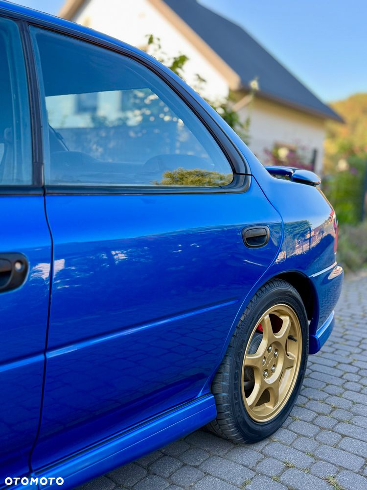 Subaru Impreza 2.0 GT - 13