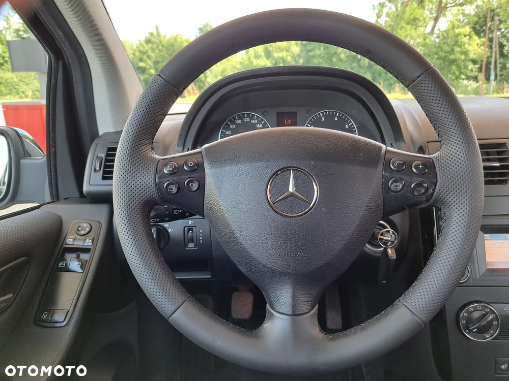 Mercedes-Benz Klasa A 160 BlueEFFICIENCY - 29