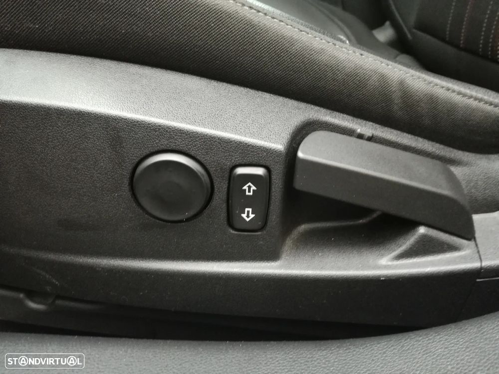 Opel Insignia Sports Tourer 2.0 CDTi Executive S/S - 18