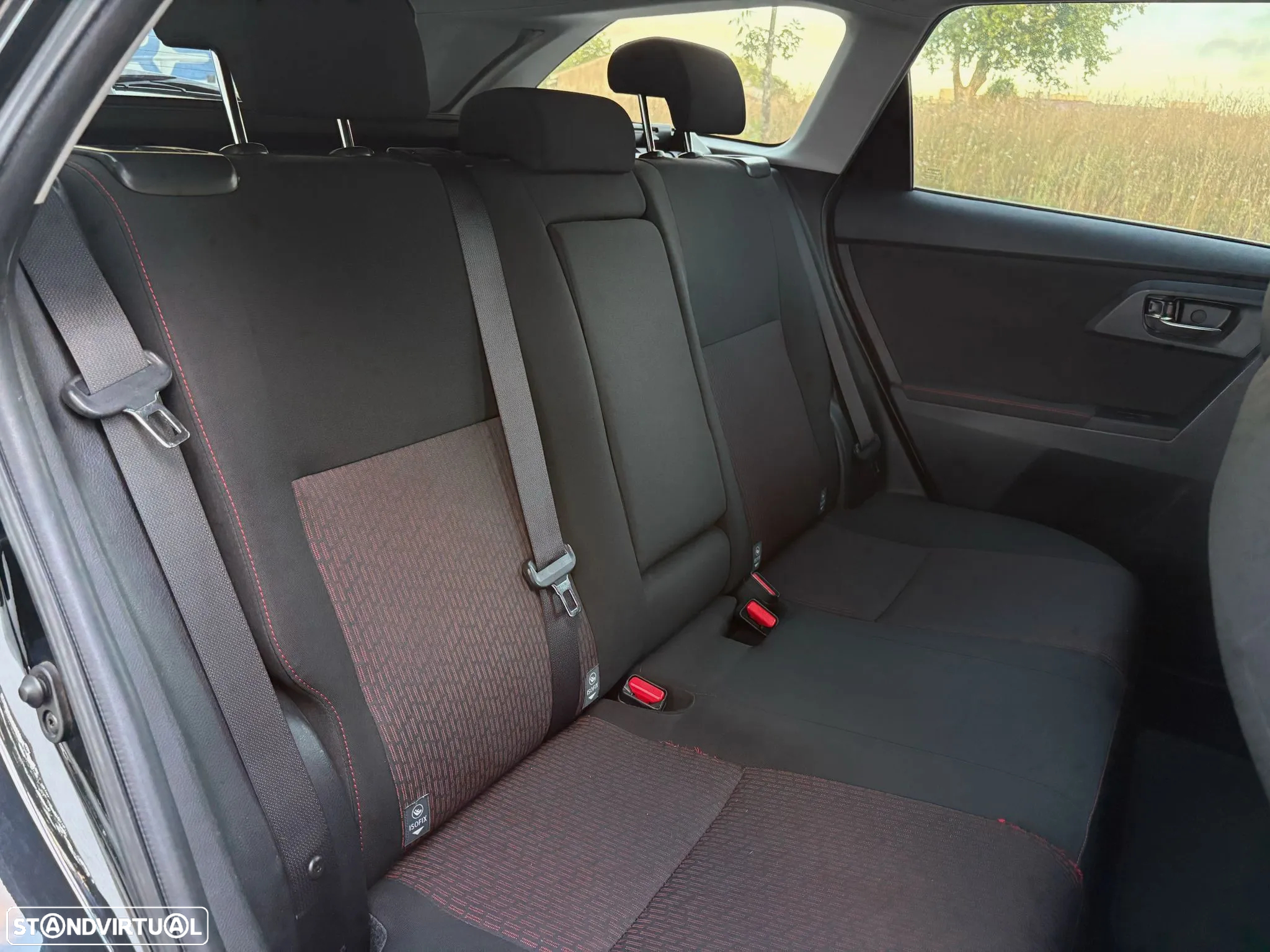 Toyota Auris Touring Sports 1.4 D-4D Comfort+Pack Sport - 14