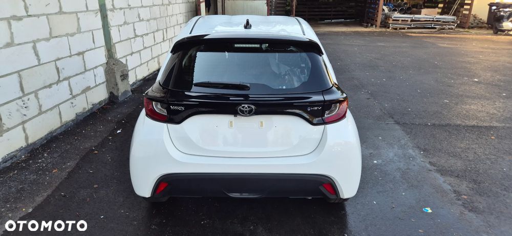 Toyota Yaris - 12