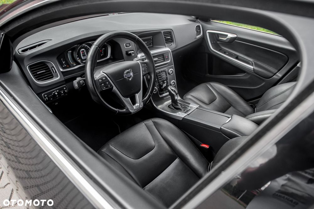 Volvo S60 D5 AWD Geartronic Kinetic - 20